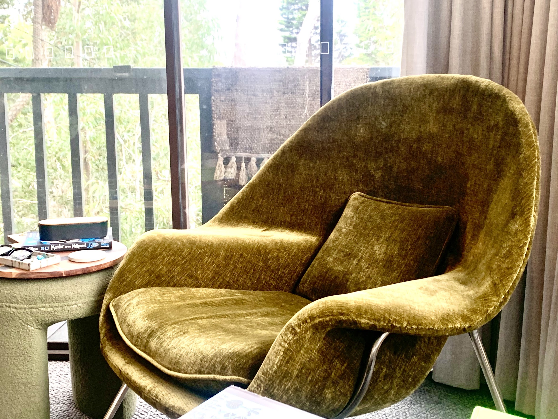 Original ‘womb’ chair by Eero Saarinen